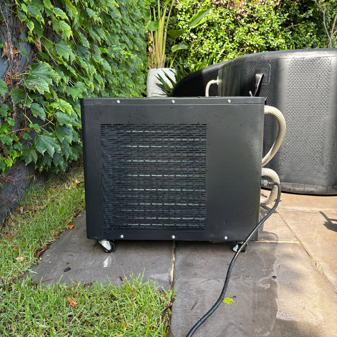 Flow Recovery chiller unit connected to outdoor ice bath.